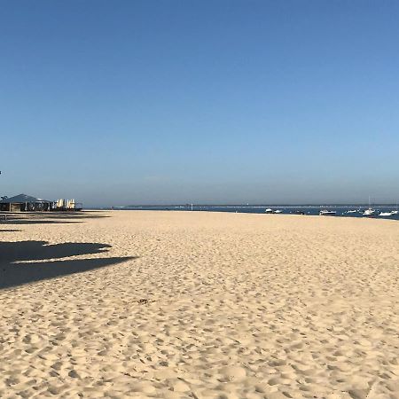 Appartement les pieds dans l eau accès direct plage Pereire, Parking gratuit ,WIFI, 2 vélos Arcachón Exterior foto